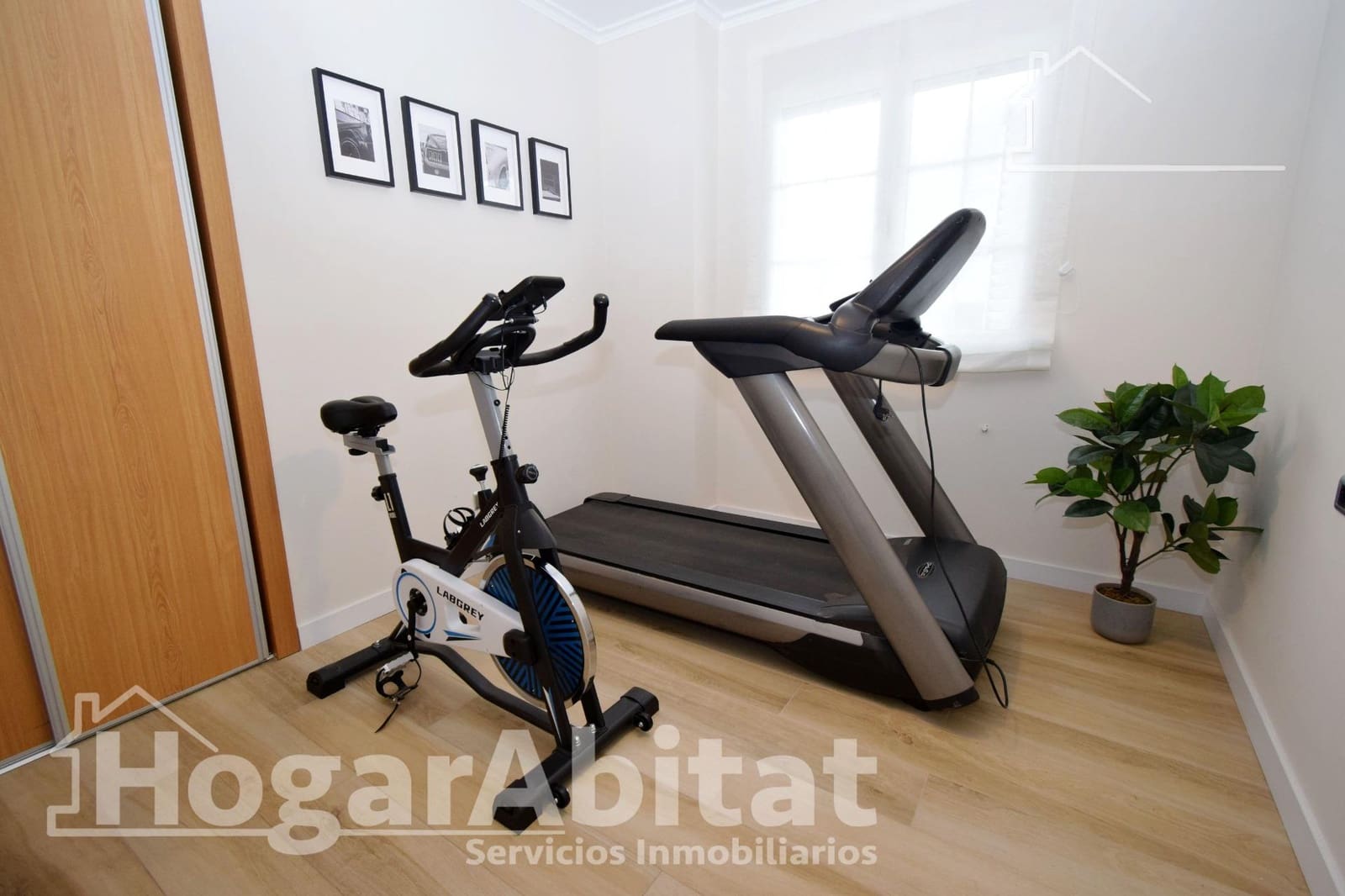 3 slaapkamer Flat te koop in Chiva met garage - € 225.000 (Ref: 9561879)