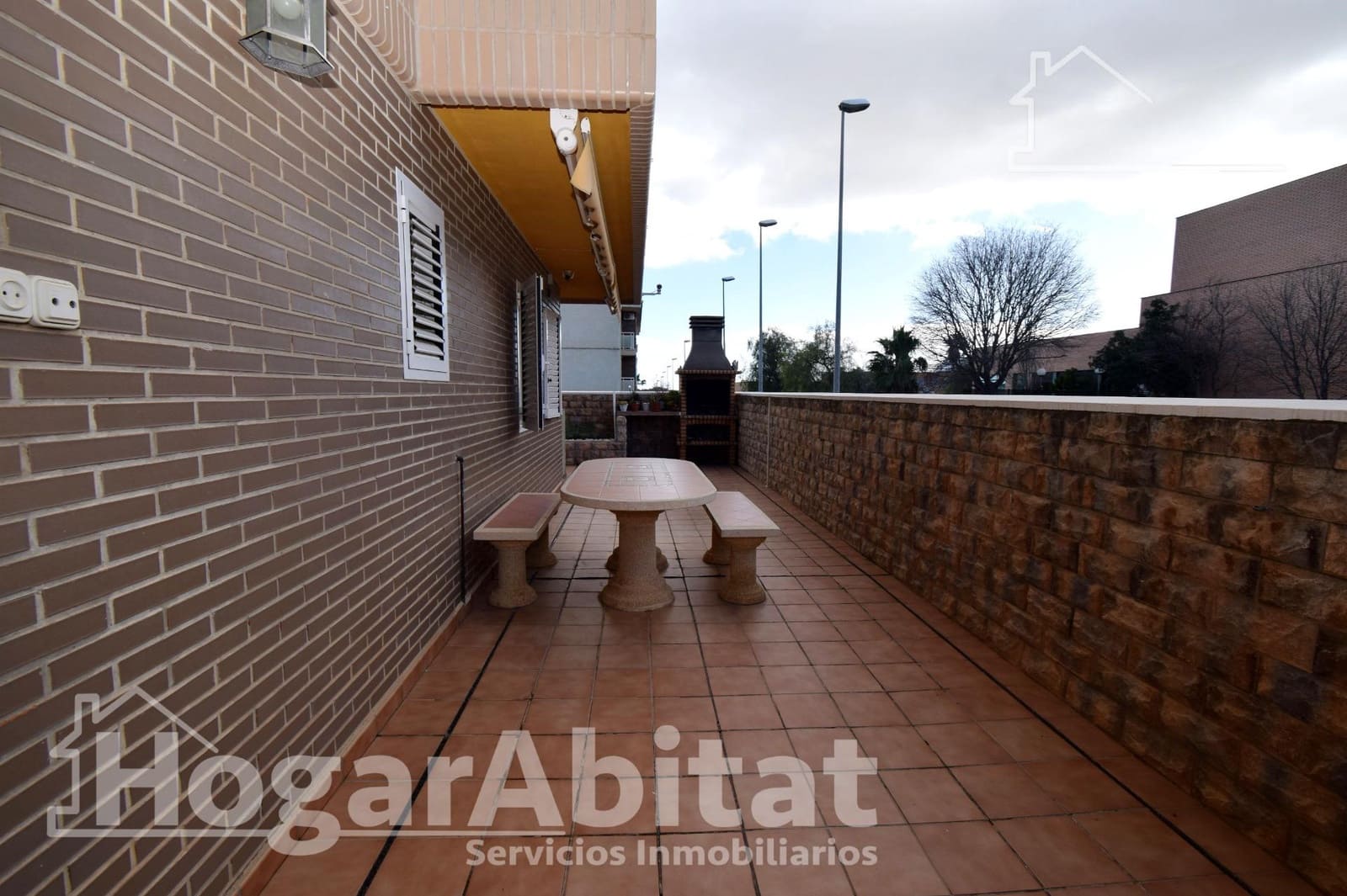 3 slaapkamer Flat te koop in Chiva met garage - € 225.000 (Ref: 9561879)