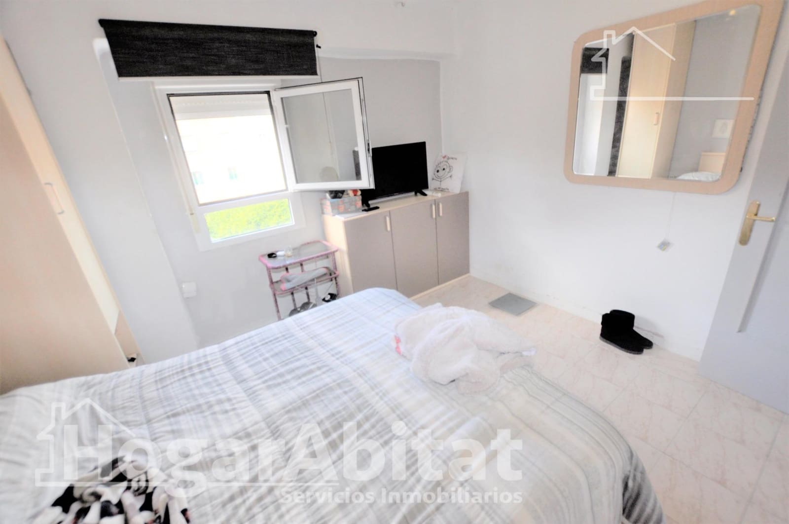 Piso de 3 habitaciones en Xirivella en venta - 160.000 € (Ref: 9561880)