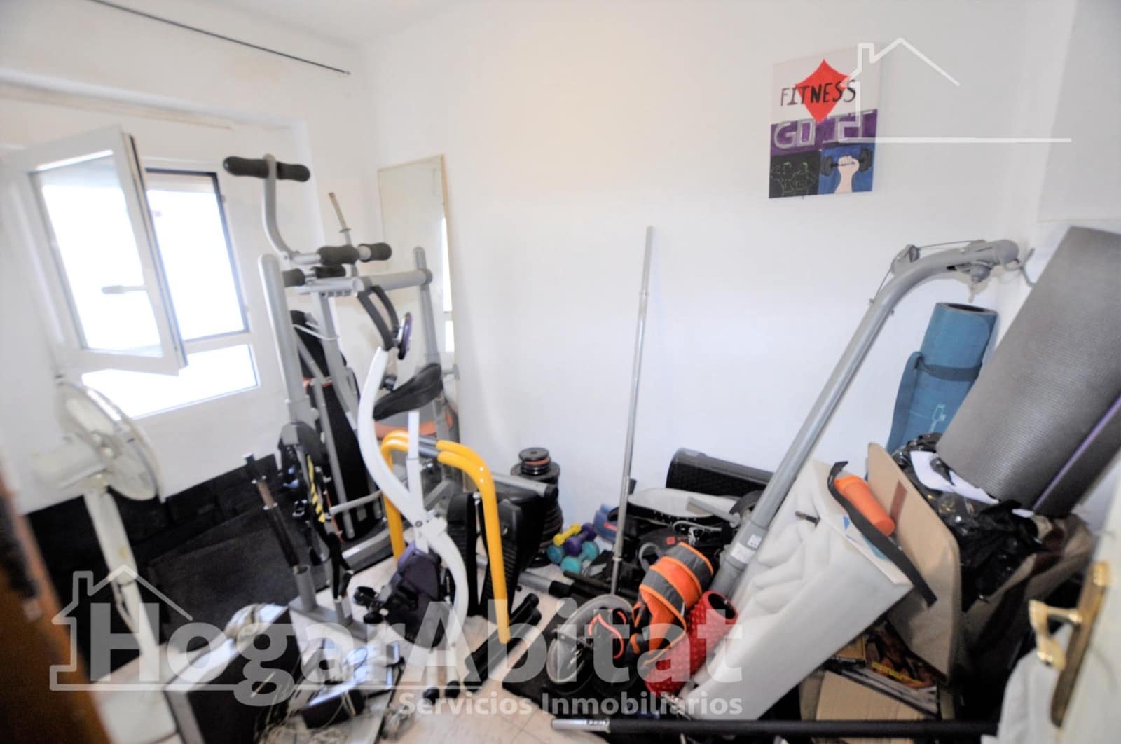 Piso de 3 habitaciones en Xirivella en venta - 160.000 € (Ref: 9561880)