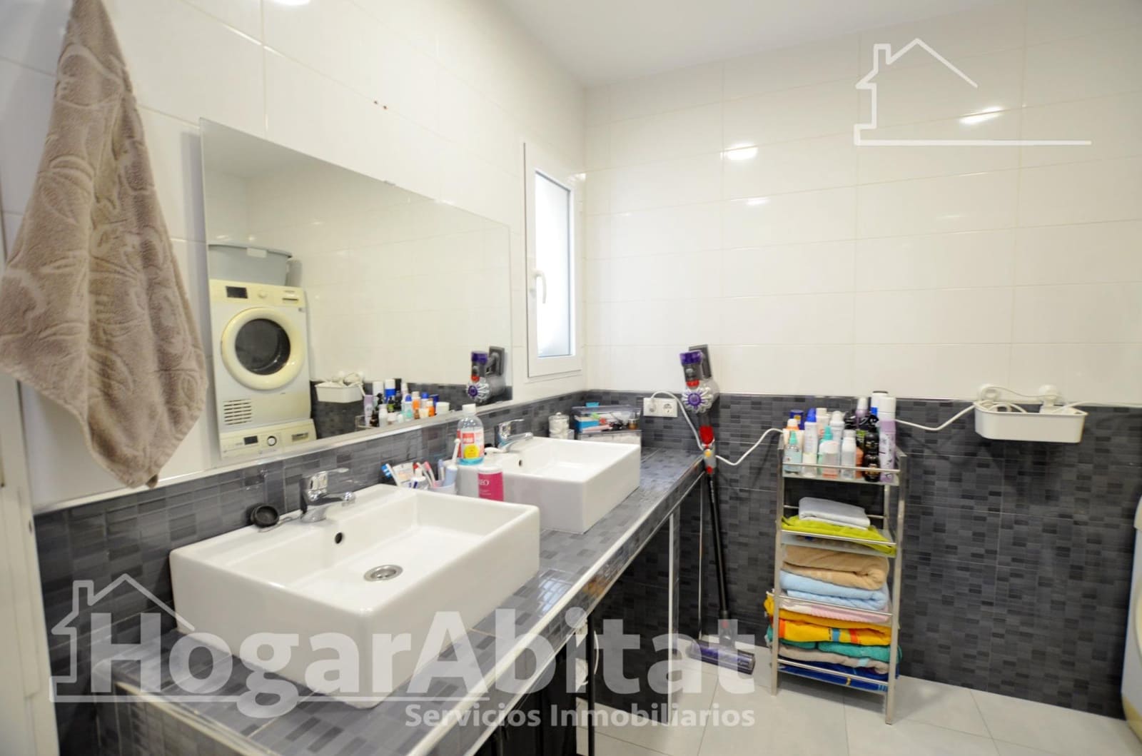 4 bedroom Villa for sale in Moralet with pool garage - € 270,000 (Ref: 9571236)