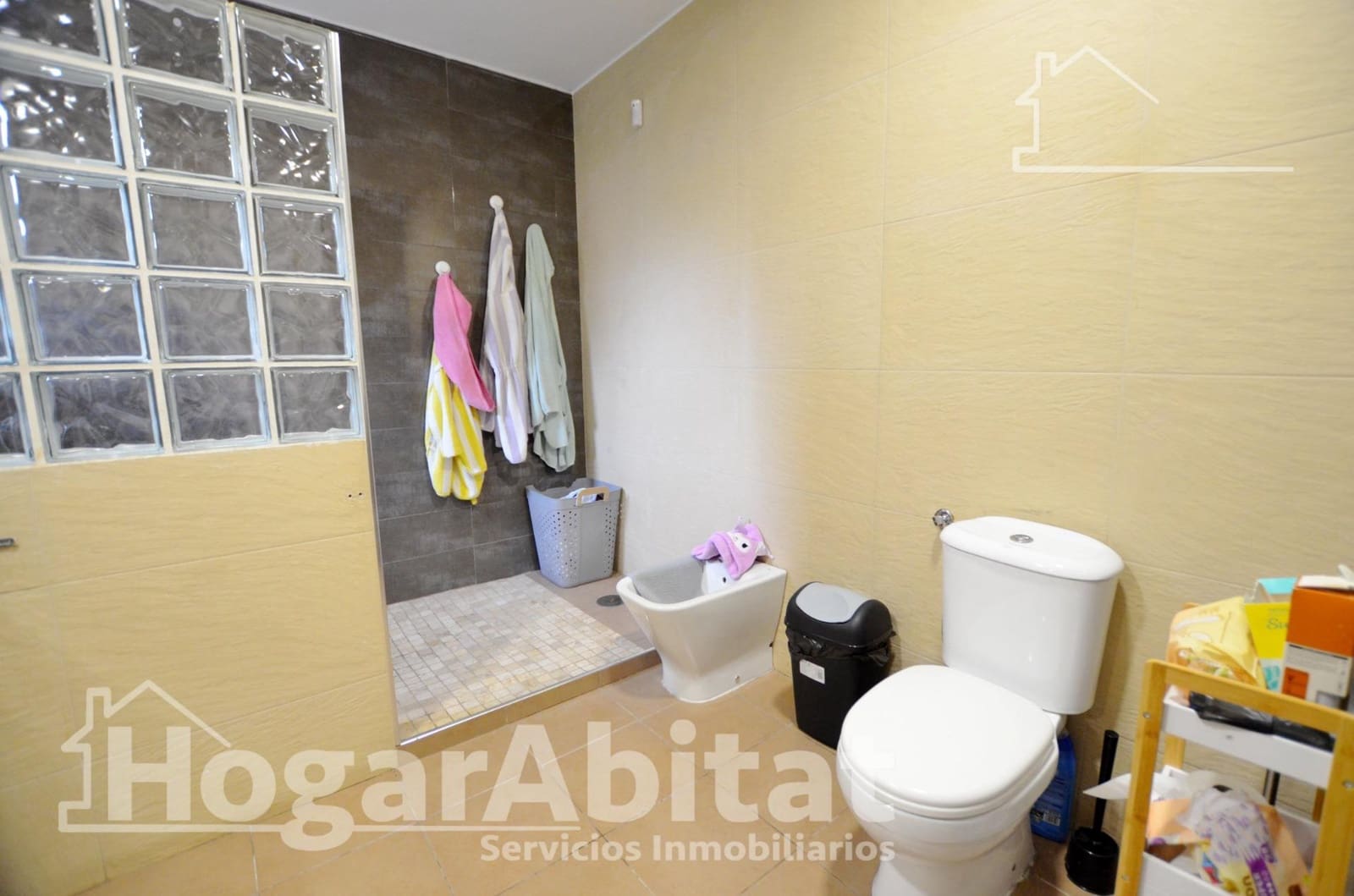 4 bedroom Villa for sale in Moralet with pool garage - € 270,000 (Ref: 9571236)