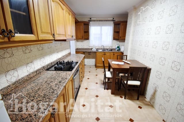 4 bedroom Flat for sale in Vila-real - € 150,000 (Ref: 9571254)
