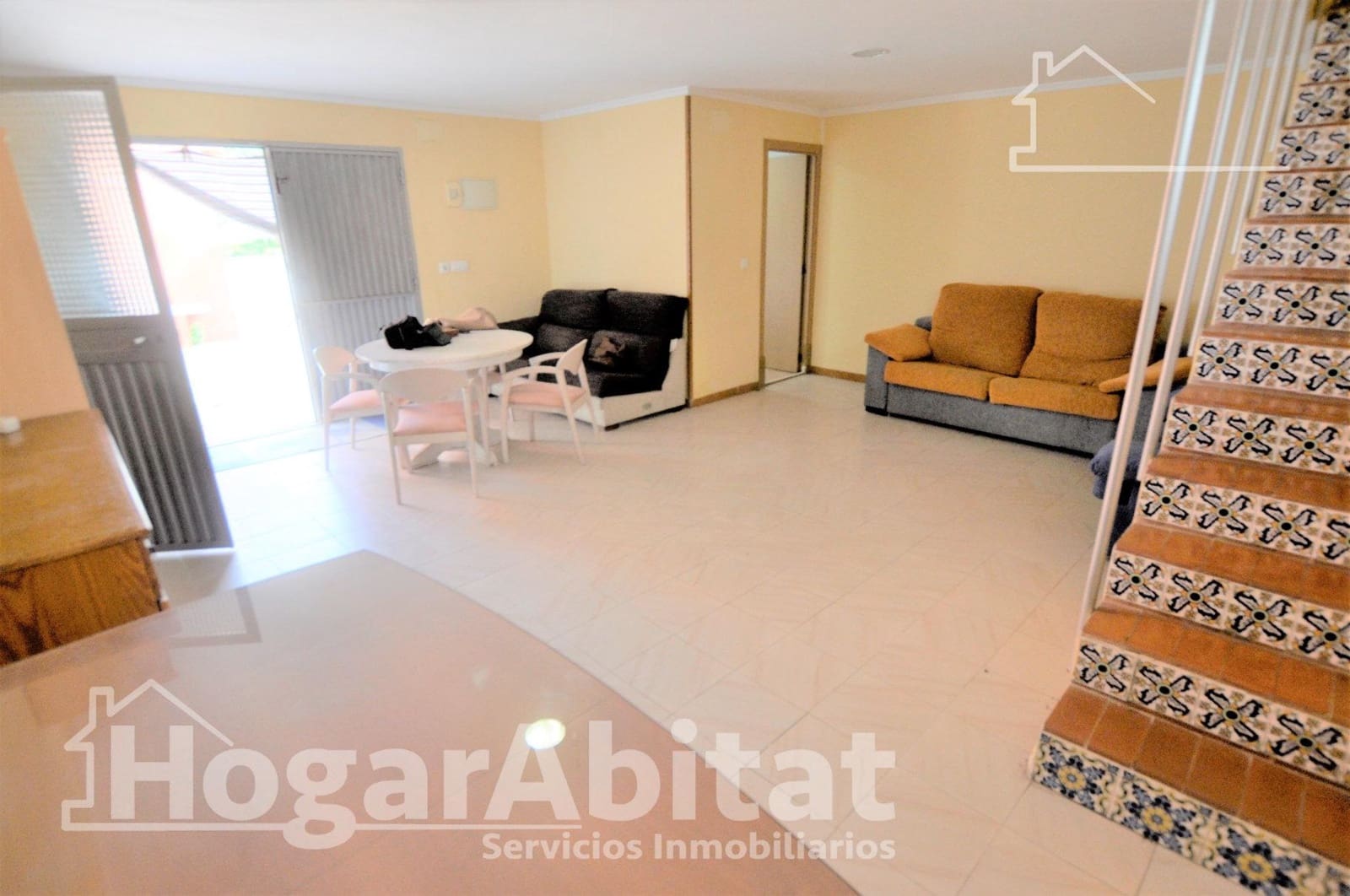 4 bedroom Villa for sale in Museros with garage - € 200,000 (Ref: 9574674)