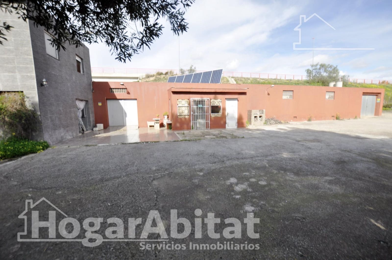 4 bedroom Villa for sale in Museros with garage - € 200,000 (Ref: 9574674)