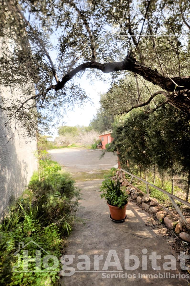 4 bedroom Villa for sale in Museros with garage - € 200,000 (Ref: 9574674)