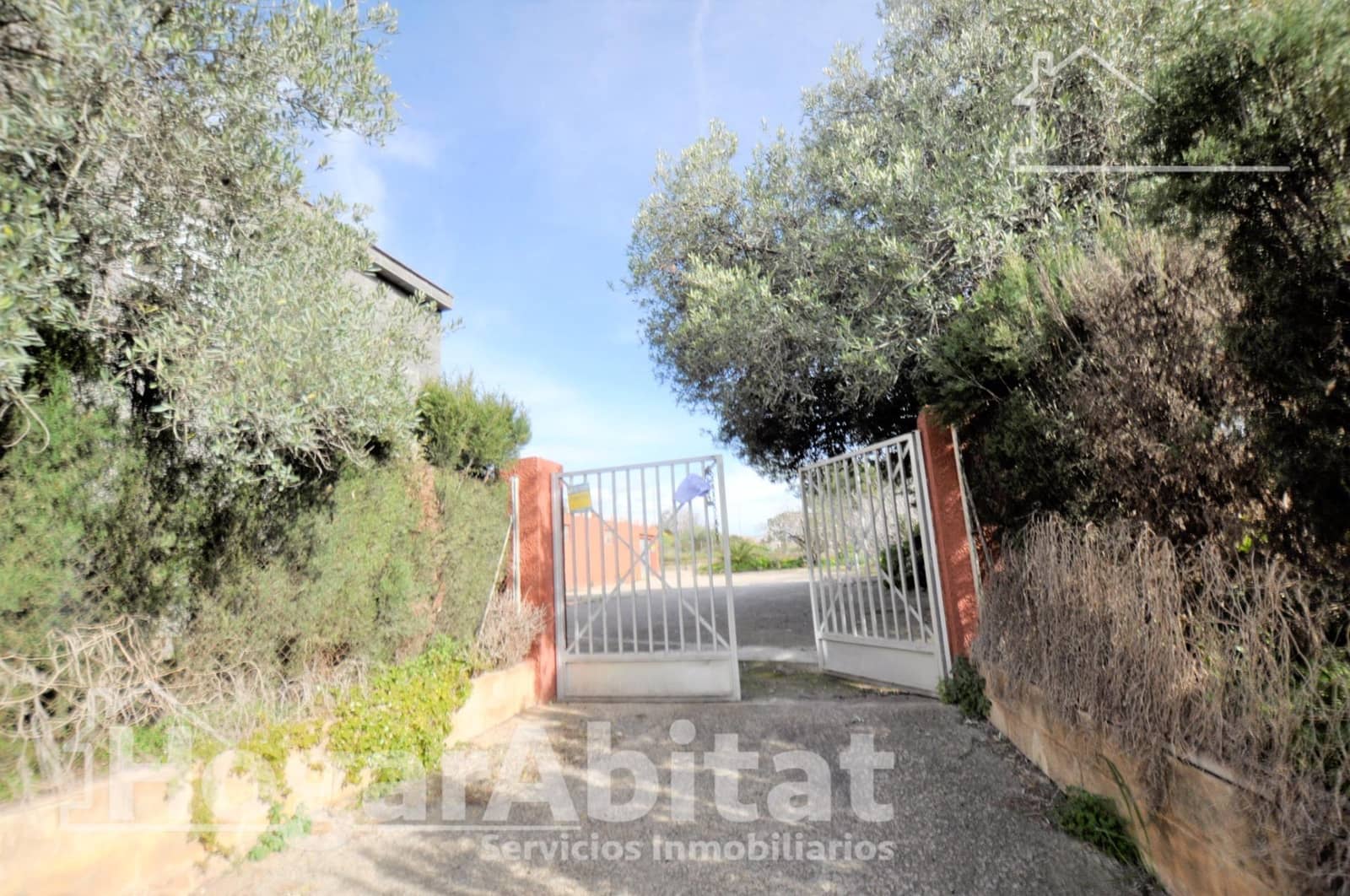 4 bedroom Villa for sale in Museros with garage - € 200,000 (Ref: 9574674)