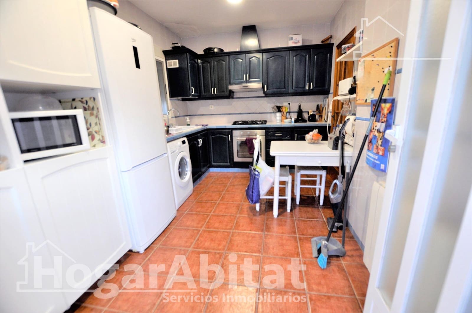 5 bedroom Villa for sale in Riba-roja de Turia with pool garage - € 495,000 (Ref: 9574675)