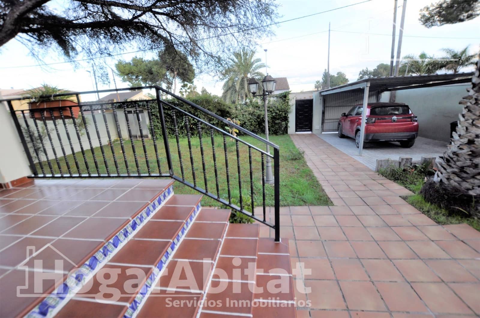 5 bedroom Villa for sale in Riba-roja de Turia with pool garage - € 495,000 (Ref: 9574675)