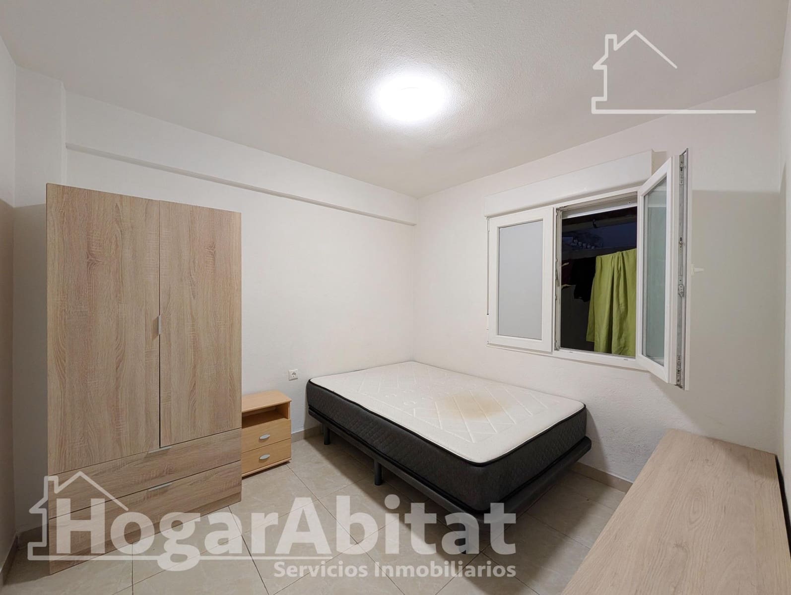 Piso de 5 habitaciones en Alicante / Alacant ciudad en venta - 154.900 € (Ref: 9574678)