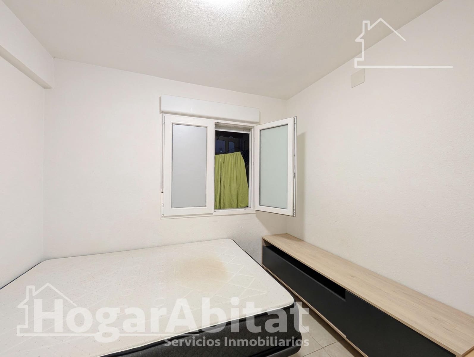 Piso de 5 habitaciones en Alicante / Alacant ciudad en venta - 154.900 € (Ref: 9574678)