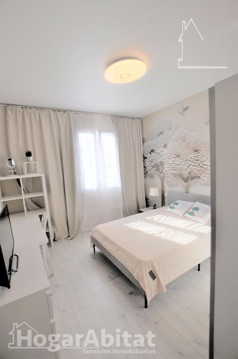 Piso de 3 habitaciones en València ciudad en venta - 245.000 € (Ref: 9574680)