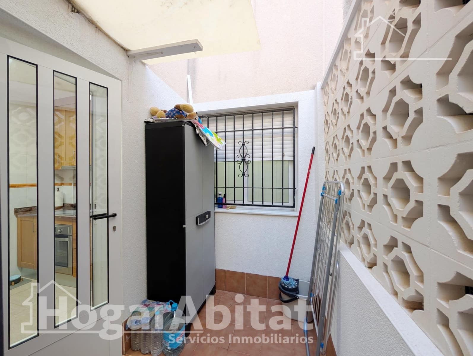 3 soveværelse Lejlighed til salg i Arenales del Sol med swimmingpool garage - € 360.000 (Ref: 9574681)