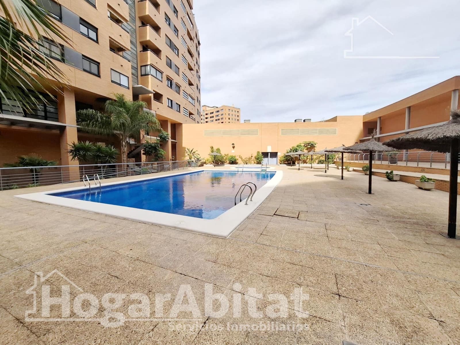 3 sypialnia Mieszkanie na sprzedaż w Miasto Alicante / Alacant z basenem garażem - 369 000 € (Ref: 9583564)