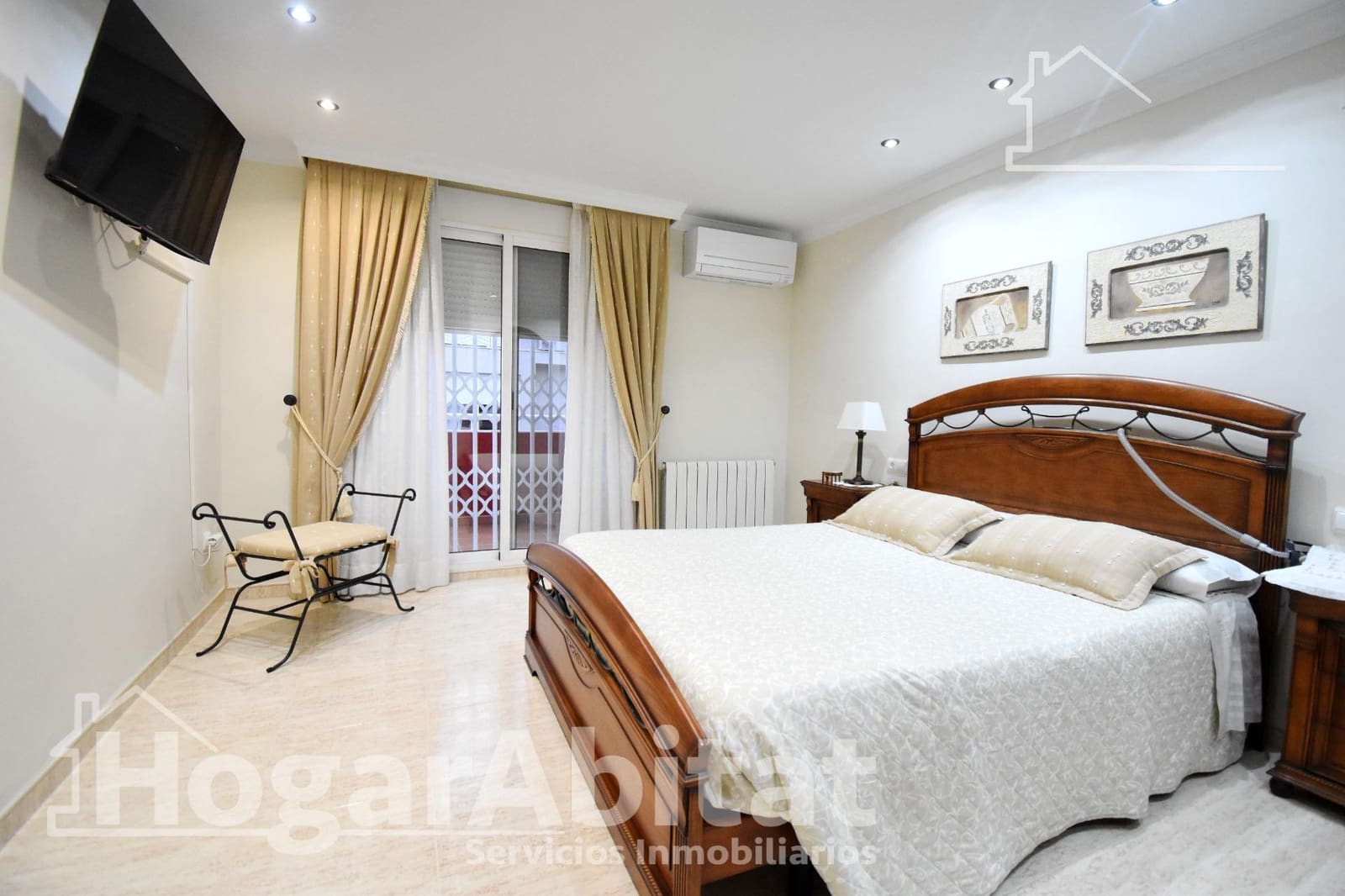 4 makuuhuone Rivitalo myytävänä paikassa Real de Gandia mukana 
autotalli - 320 000 € (Ref: 9583574)