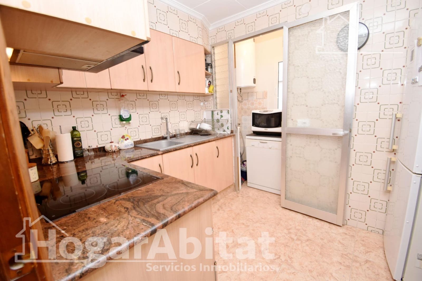 4 bedroom Flat for sale in Alginet with garage - € 125,000 (Ref: 9583576)