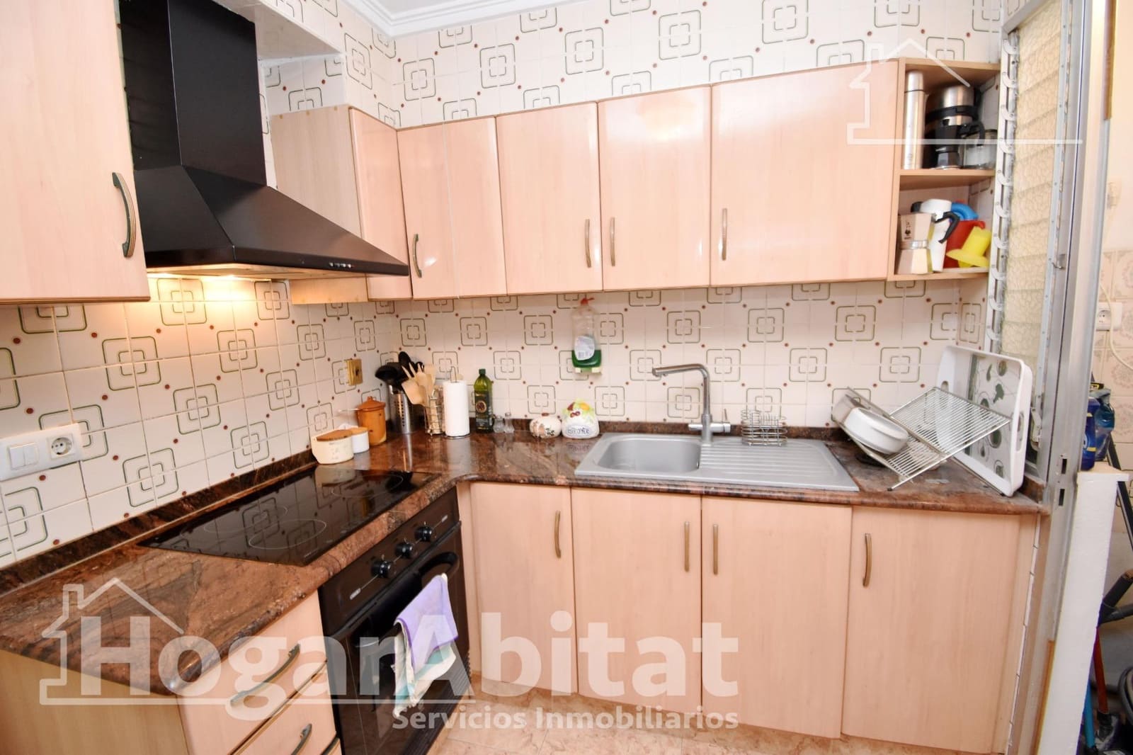 4 bedroom Flat for sale in Alginet with garage - € 125,000 (Ref: 9583576)
