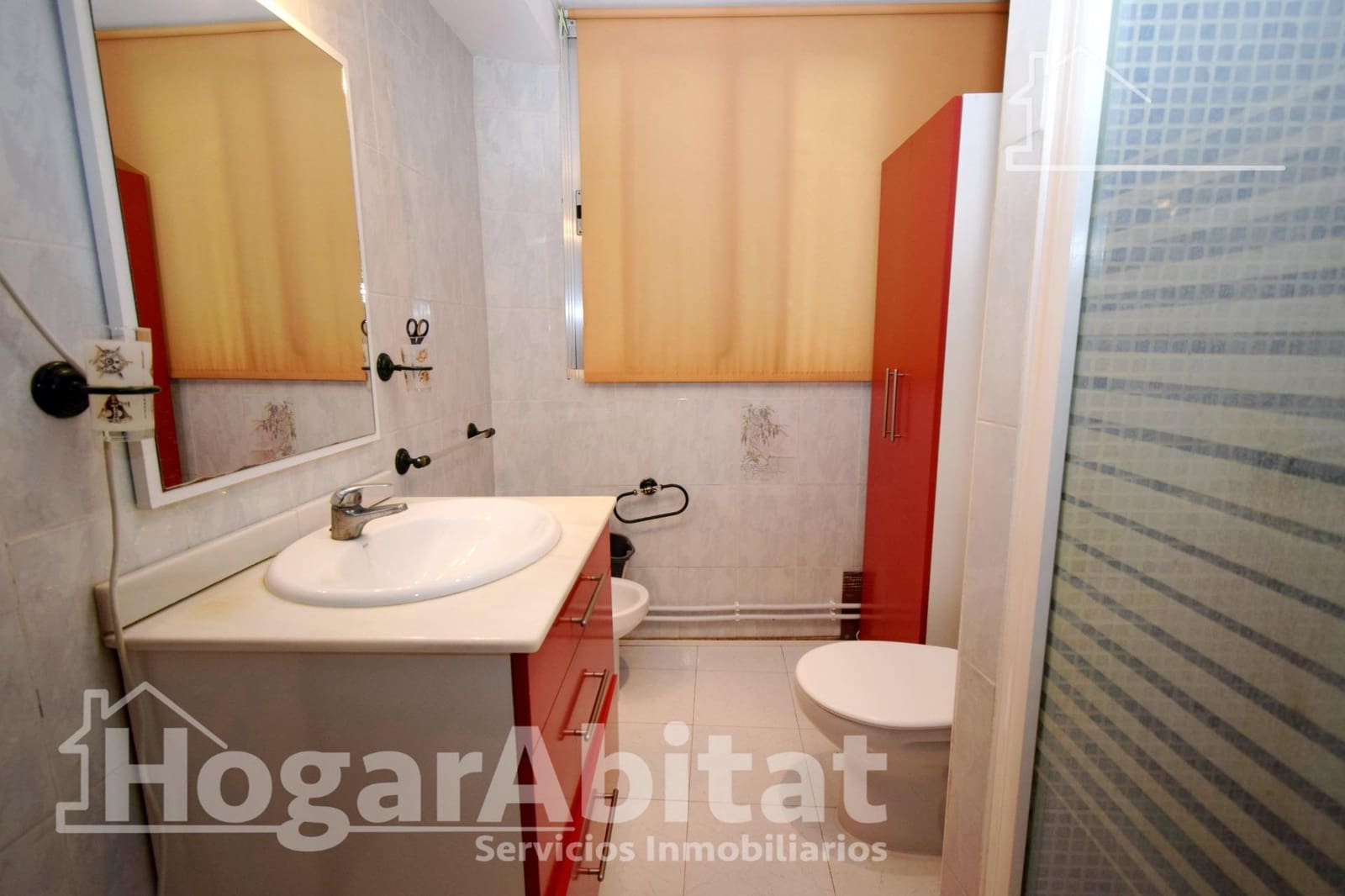3 bedroom Flat for sale in Cheste - € 110,000 (Ref: 9586572)