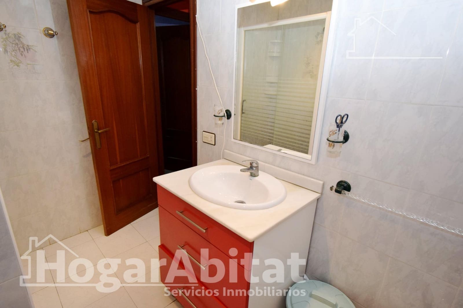 3 bedroom Flat for sale in Cheste - € 110,000 (Ref: 9586572)
