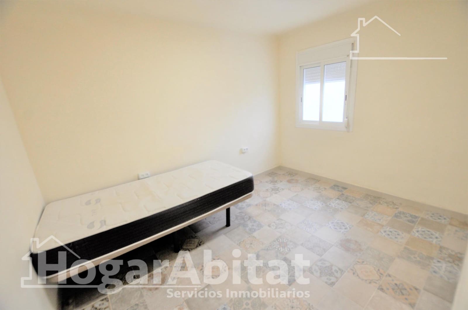 3 slaapkamer Flat te koop in Valencia stad - € 169.000 (Ref: 9591372)