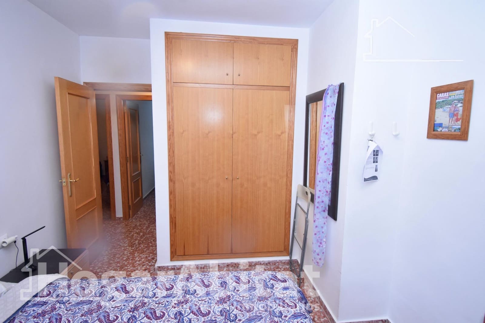 4 bedroom Villa for sale in Godelleta with pool - € 260,000 (Ref: 9591375)