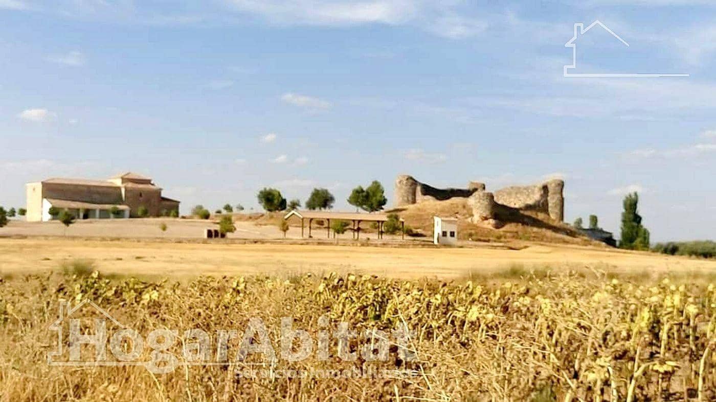 12 bedroom Apartment for sale in Villarejo de Fuentes - € 400,000 (Ref: 9592150)