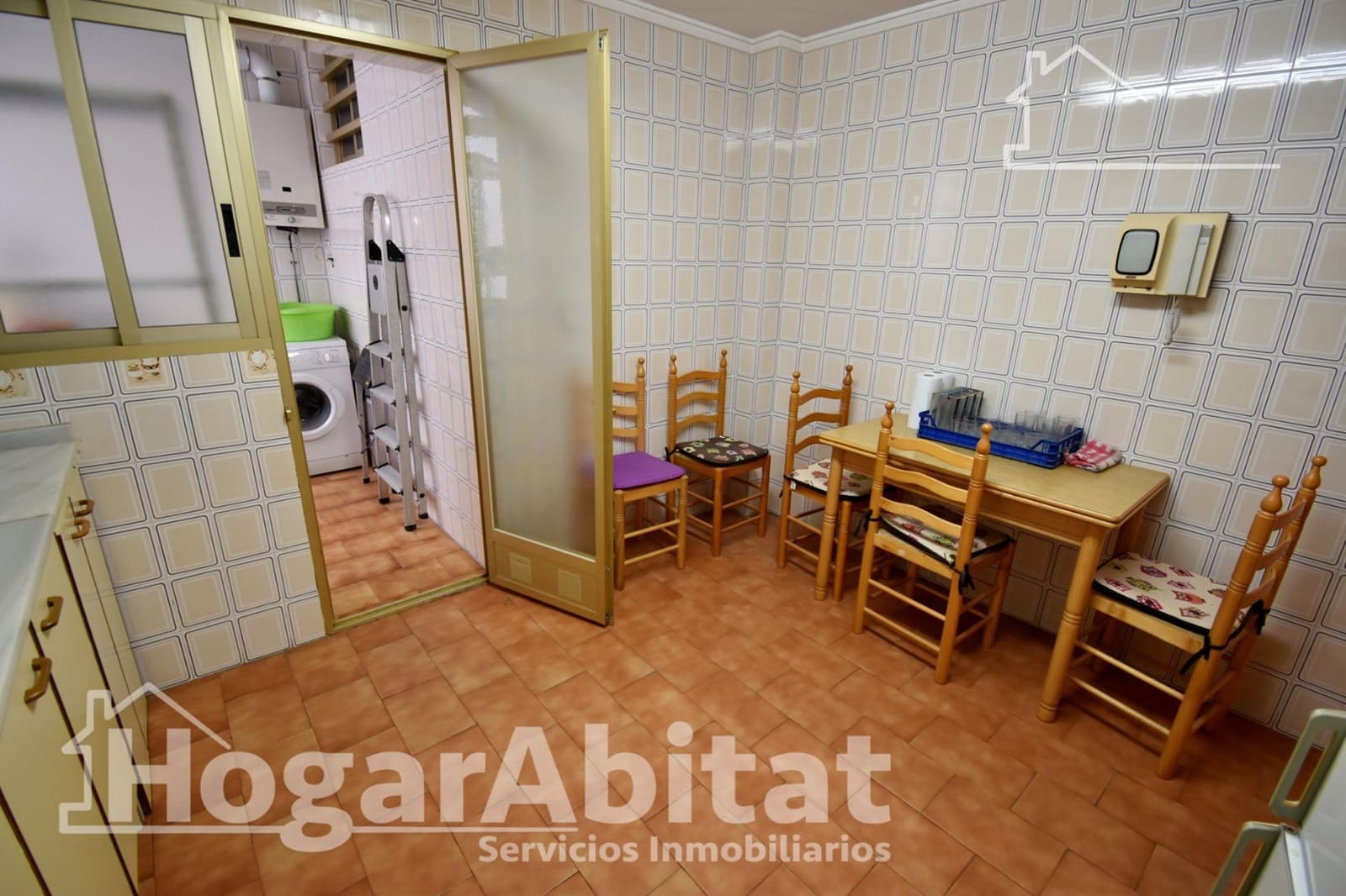 4 bedroom Flat for sale in Onda with garage - € 135,000 (Ref: 9596201)
