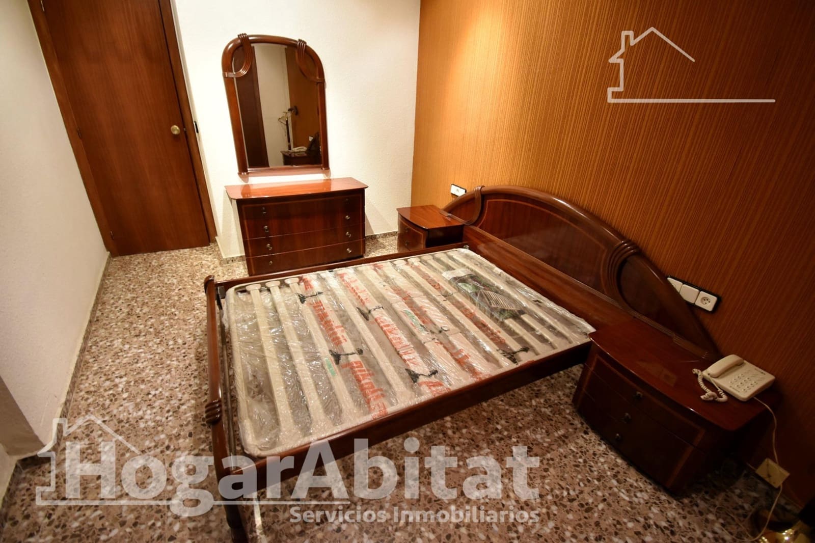 4 bedroom Flat for sale in Onda with garage - € 135,000 (Ref: 9596201)