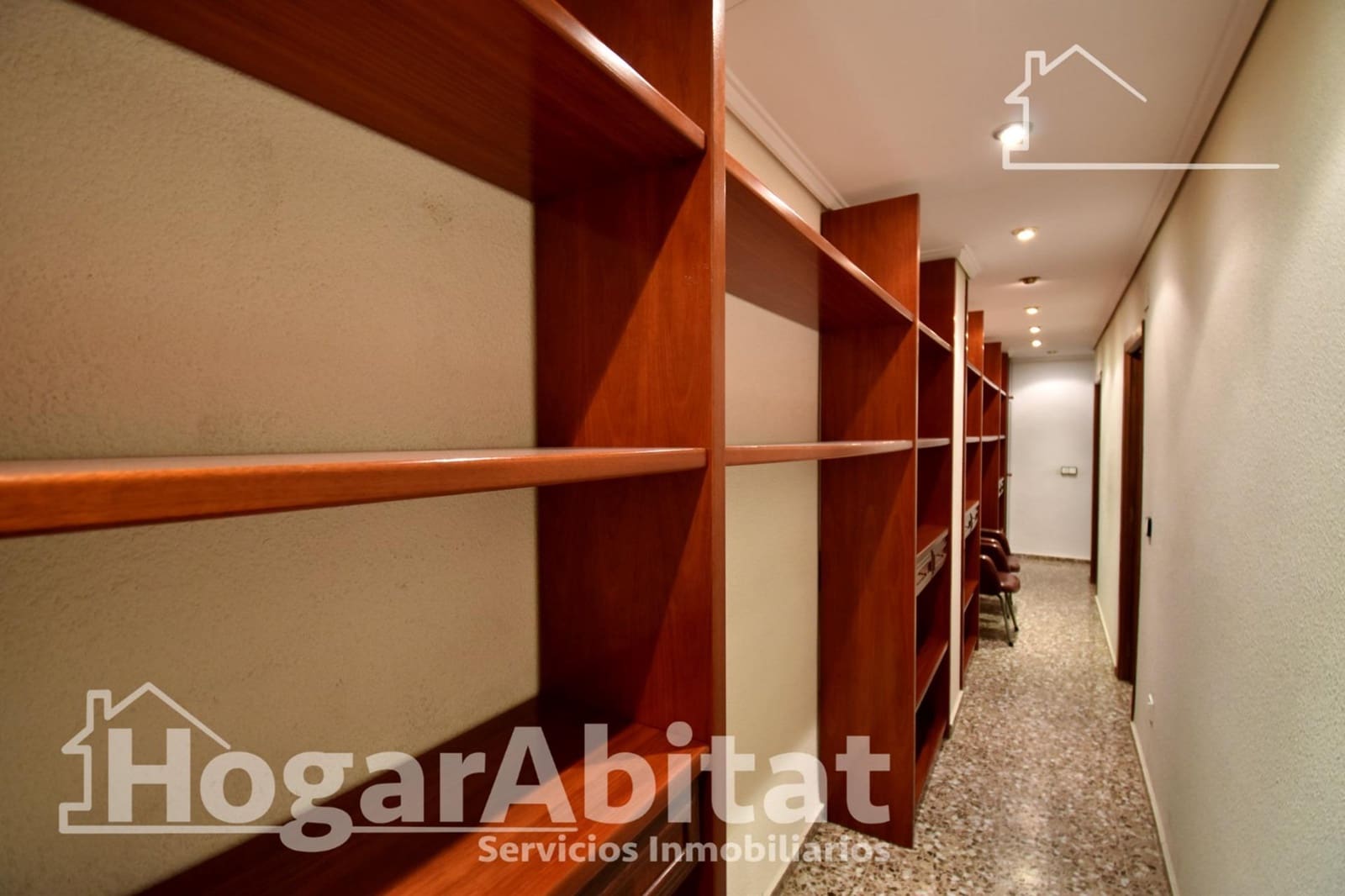 4 bedroom Flat for sale in Onda with garage - € 135,000 (Ref: 9596201)