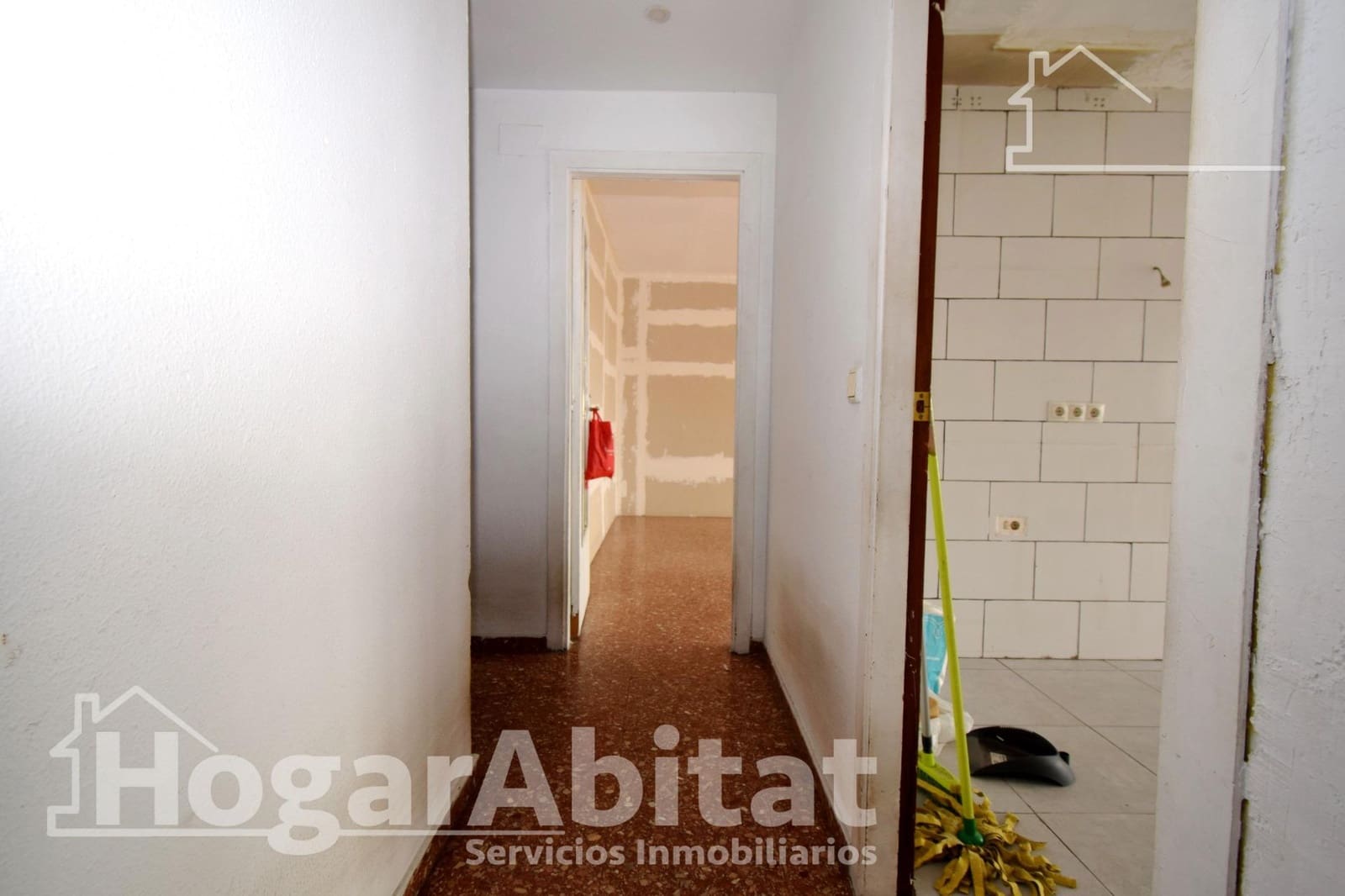 3 bedroom Flat for sale in Valencia city with garage - € 280,000 (Ref: 9596205)
