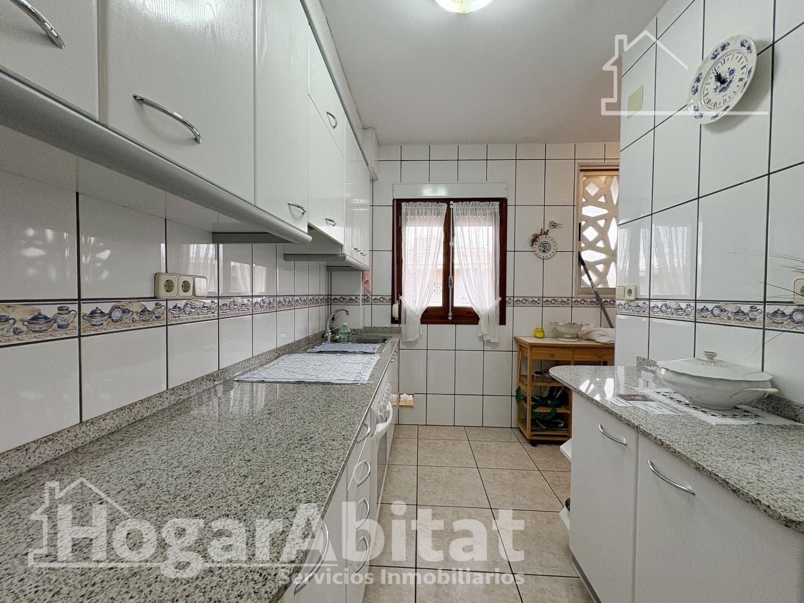 3 slaapkamer Flat te koop in Tavernes de la Valldigna met garage - € 130.000 (Ref: 9596219)