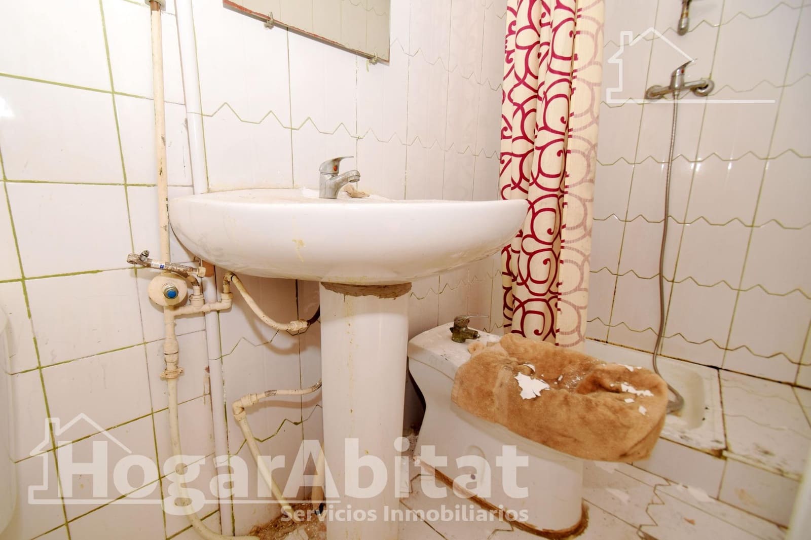 4 slaapkamer Huis te koop in La Vall d'Uixo met garage - € 80.000 (Ref: 9596228)