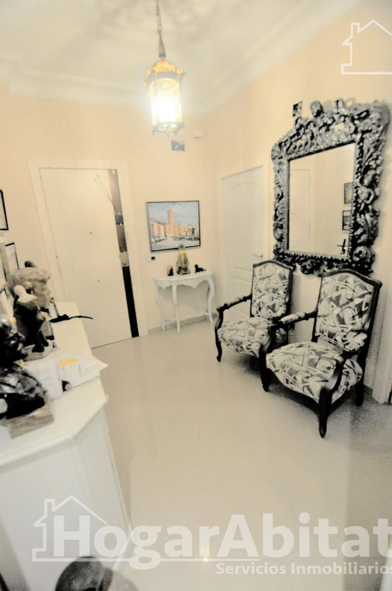 4 makuuhuone Asunto myytävänä paikassa Valencia kaupunki - 375 000 € (Ref: 9599591)