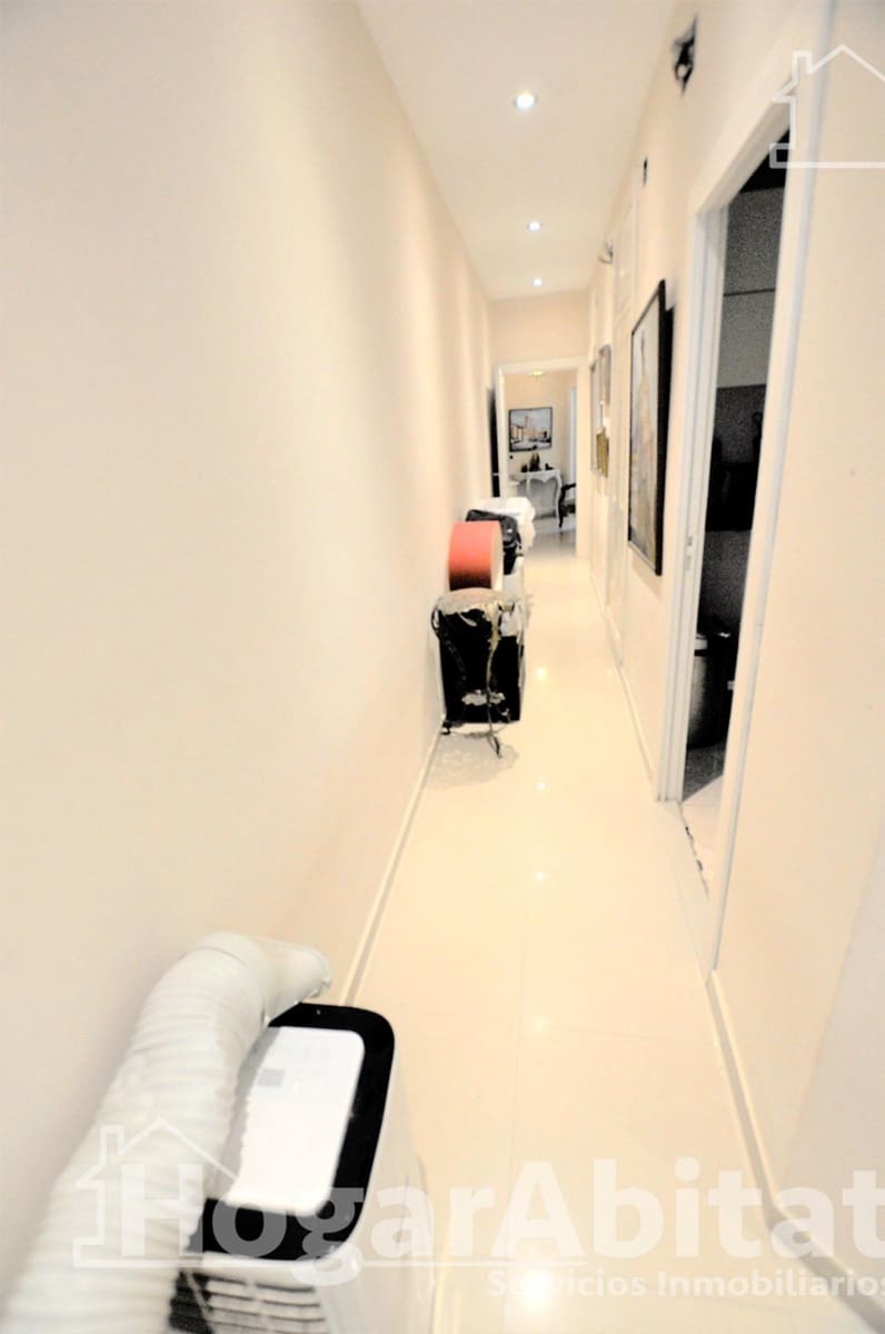 4 makuuhuone Asunto myytävänä paikassa Valencia kaupunki - 375 000 € (Ref: 9599591)