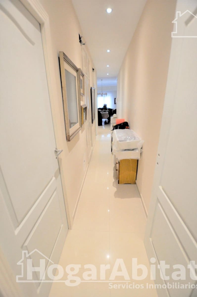 4 makuuhuone Asunto myytävänä paikassa Valencia kaupunki - 375 000 € (Ref: 9599591)