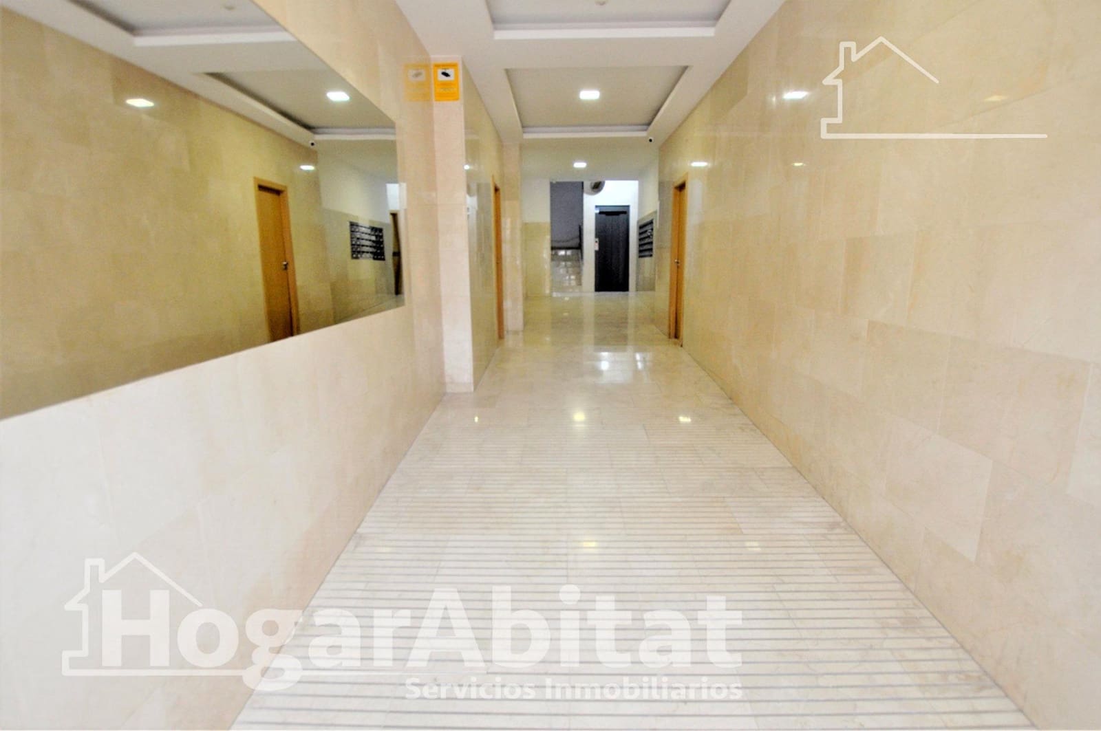 4 makuuhuone Asunto myytävänä paikassa Valencia kaupunki - 375 000 € (Ref: 9599591)