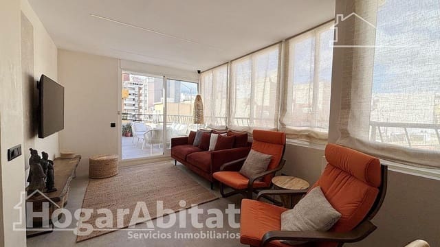 2 makuuhuone Kattohuoneisto myytävänä paikassa Mercado, Alicante kaupunki - 590 000 € (Ref: 9599595)