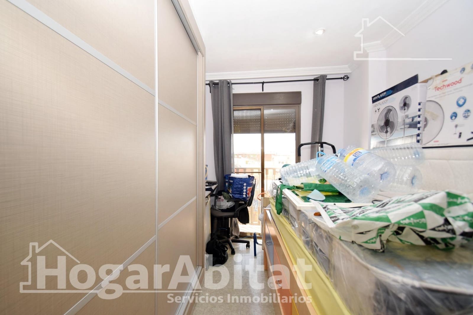 3 soverom Leilighet til salgs i La Pobla de Vallbona med garasje - € 230 000 (Ref: 9599604)