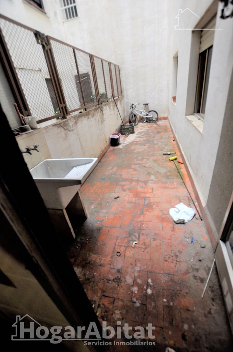 4 bedroom Flat for sale in Mislata - € 270,000 (Ref: 9599607)