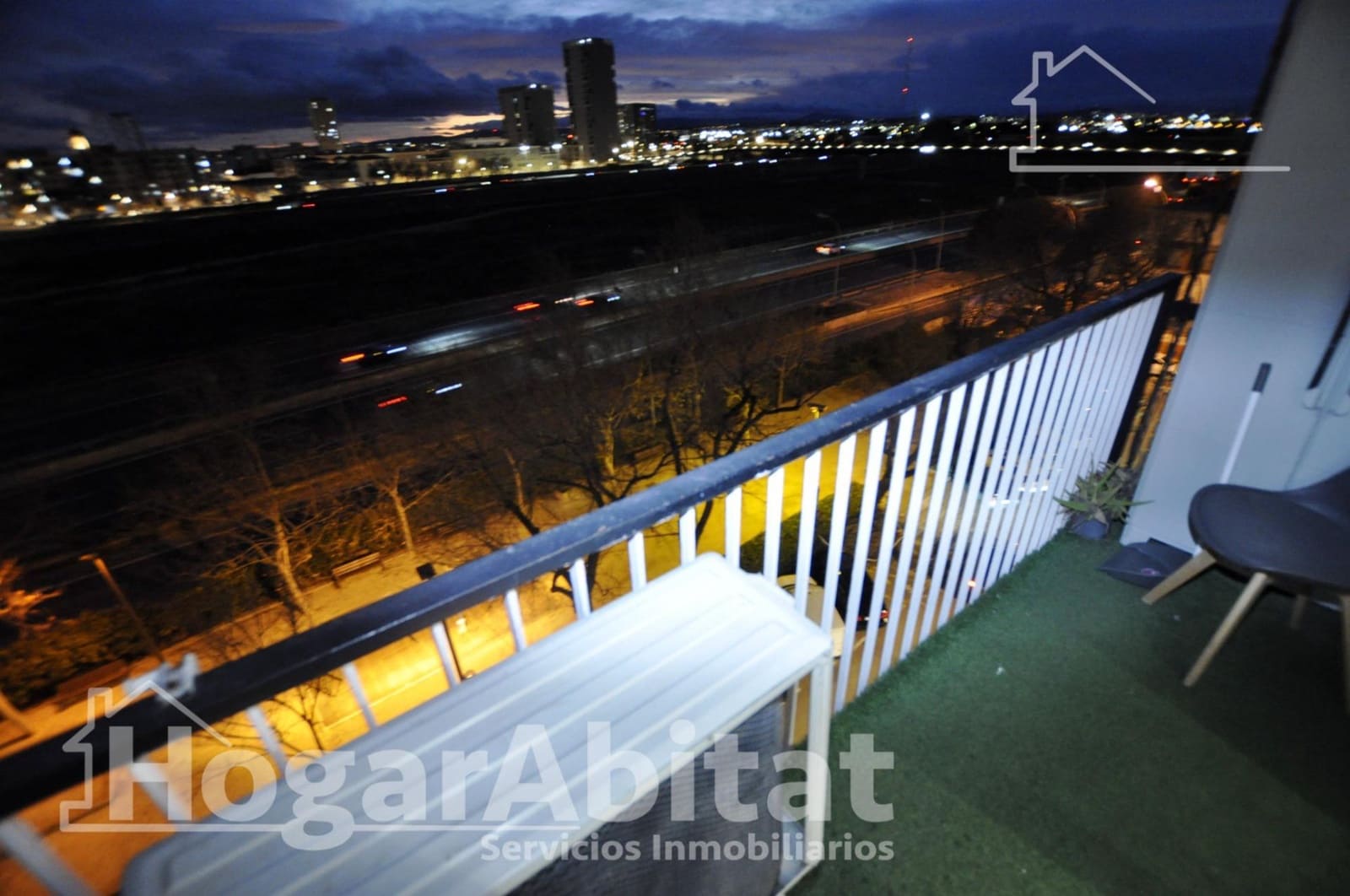 3 bedroom Flat for sale in Valencia city - € 229,000 (Ref: 9605026)