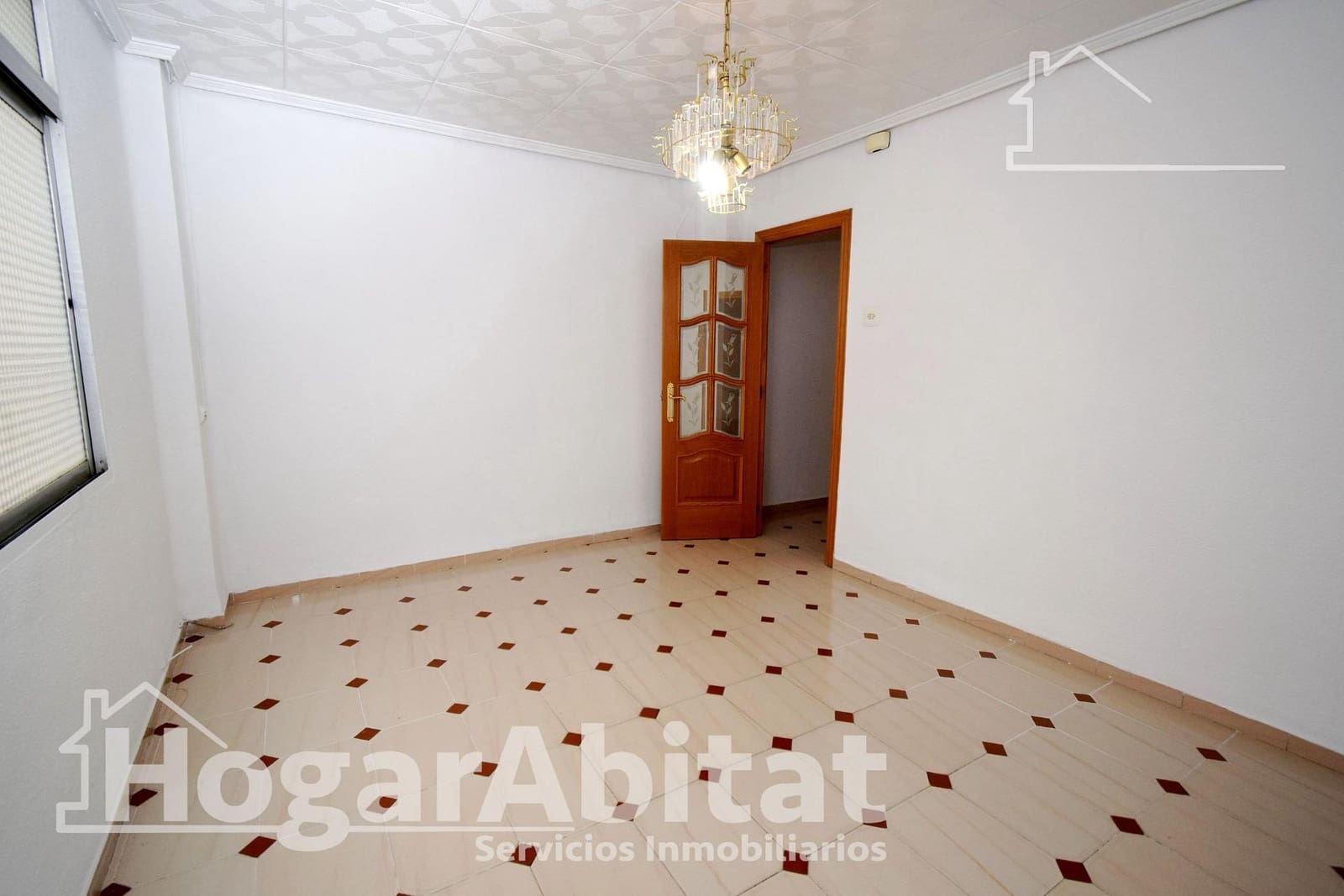 4 bedroom Flat for sale in Valencia city - € 265,000 (Ref: 9605042)