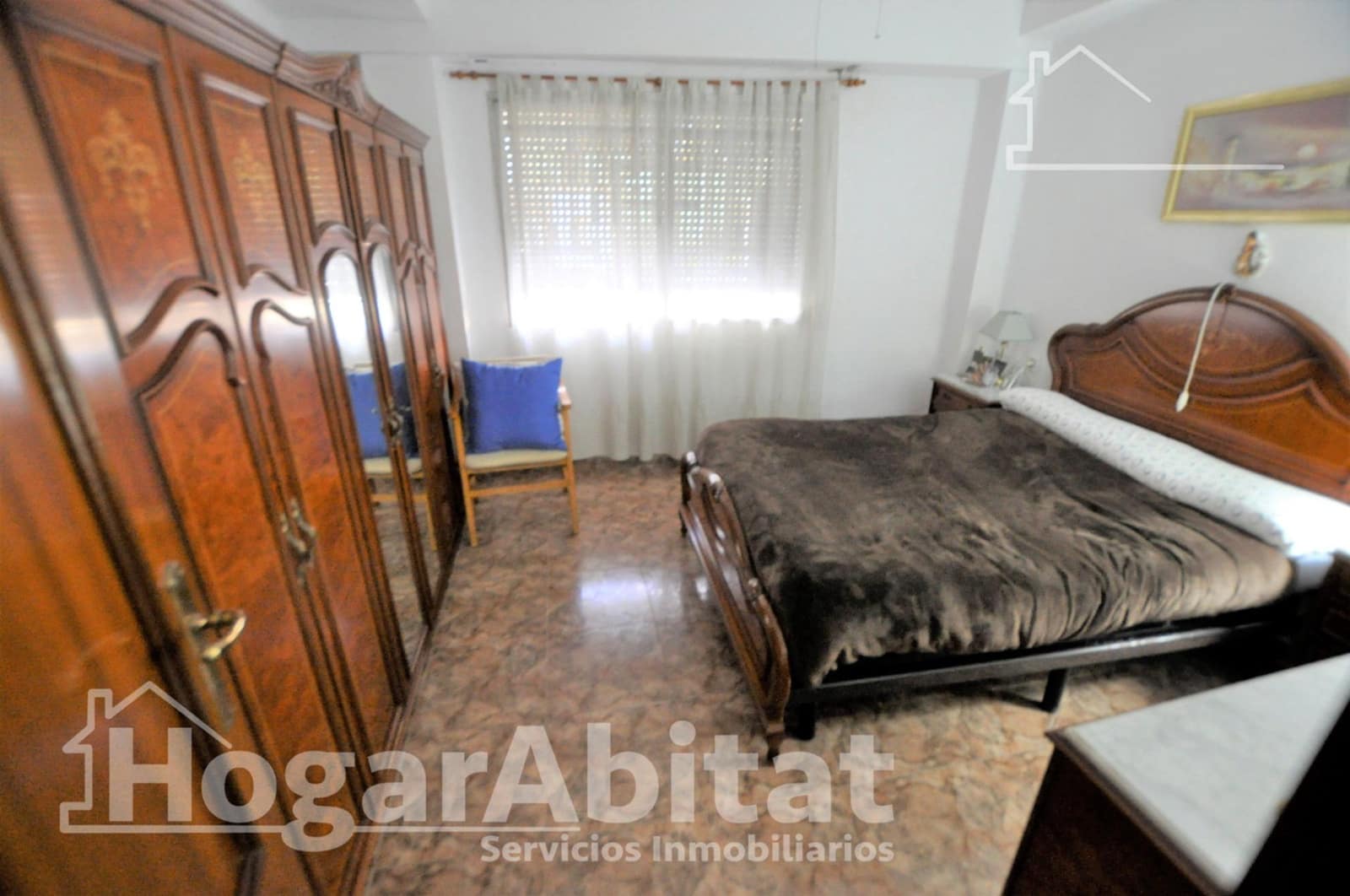5 bedroom Flat for sale in Manises - € 215,000 (Ref: 9611585)