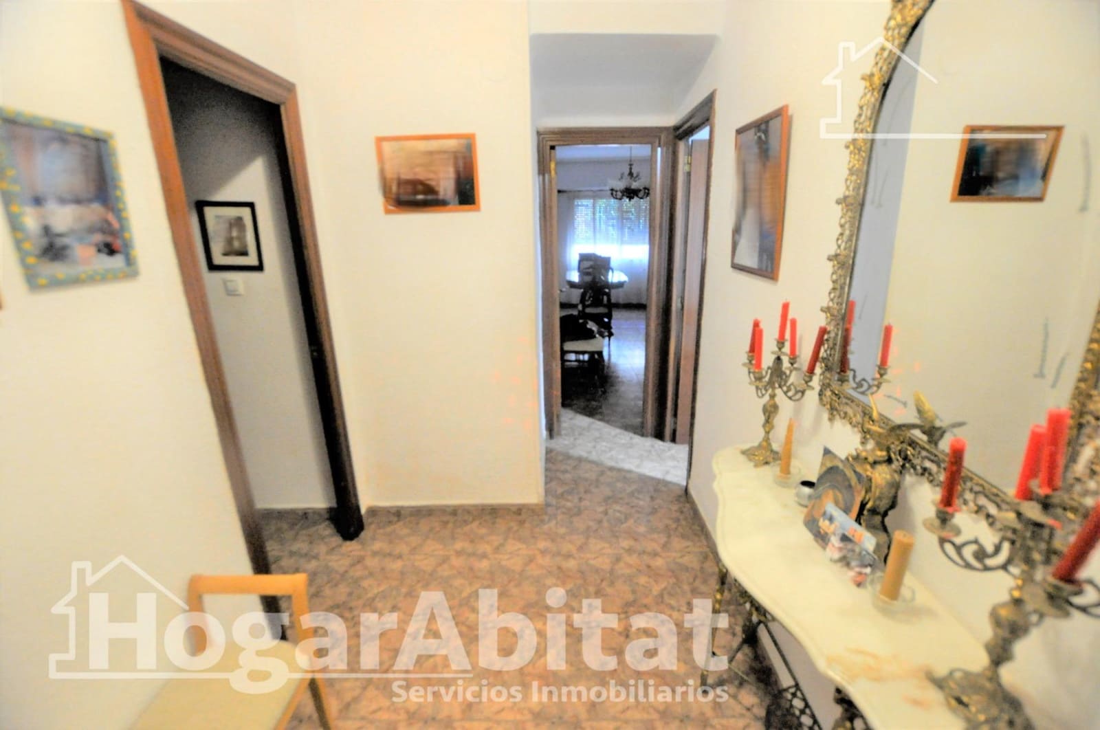 5 bedroom Flat for sale in Manises - € 215,000 (Ref: 9611585)