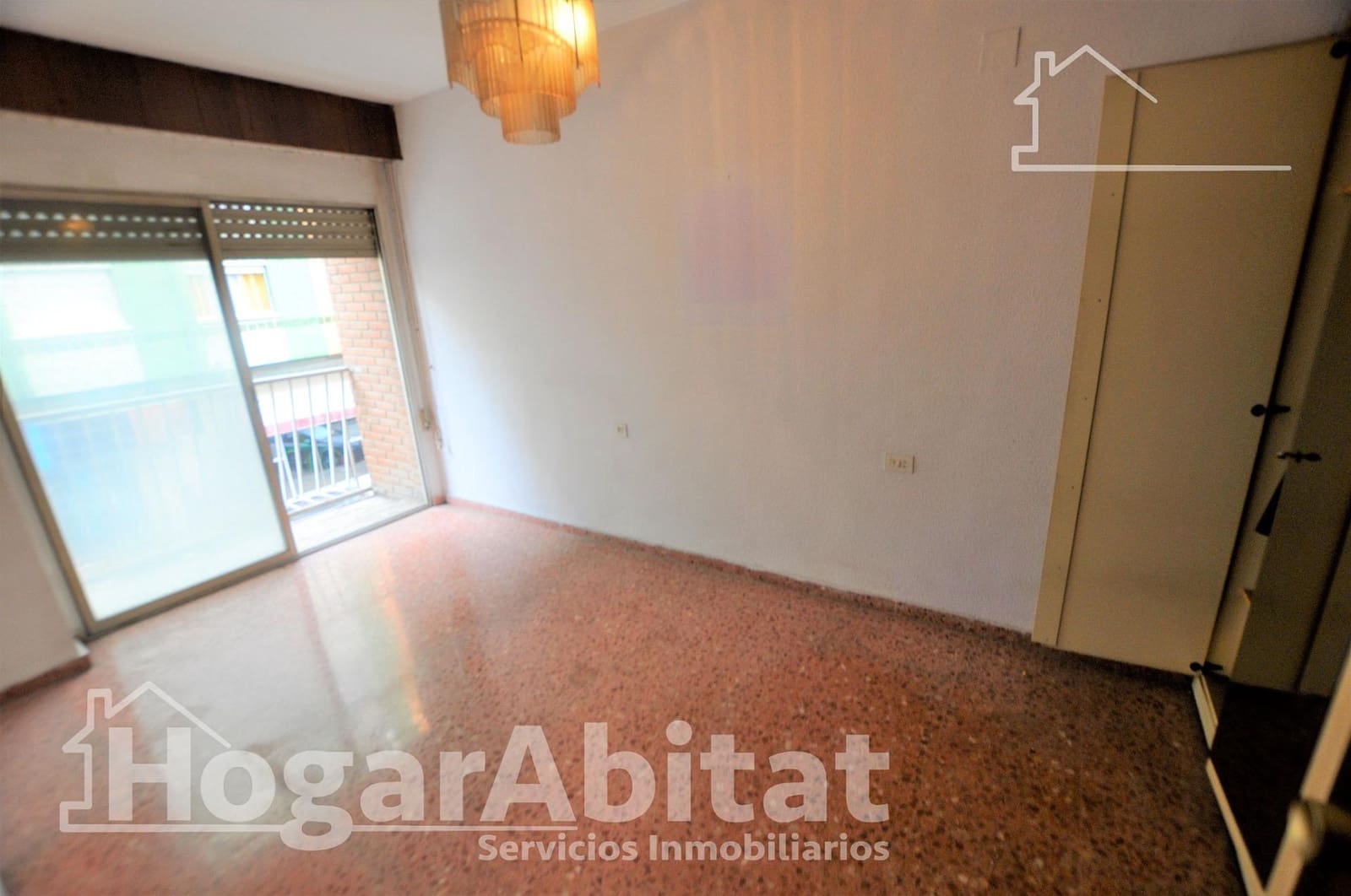 4 bedroom Flat for sale in Mislata - € 260,000 (Ref: 9611588)