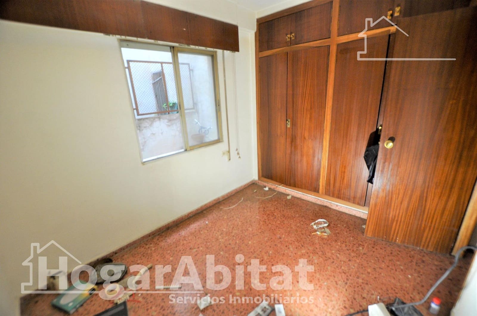 4 bedroom Flat for sale in Mislata - € 260,000 (Ref: 9611588)
