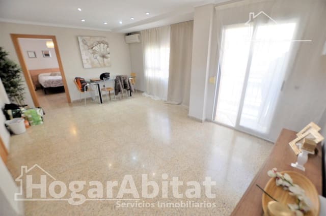 3 makuuhuone Asunto myytävänä paikassa Torrefiel, Valencia kaupunki - 240 000 € (Ref: 9611590)