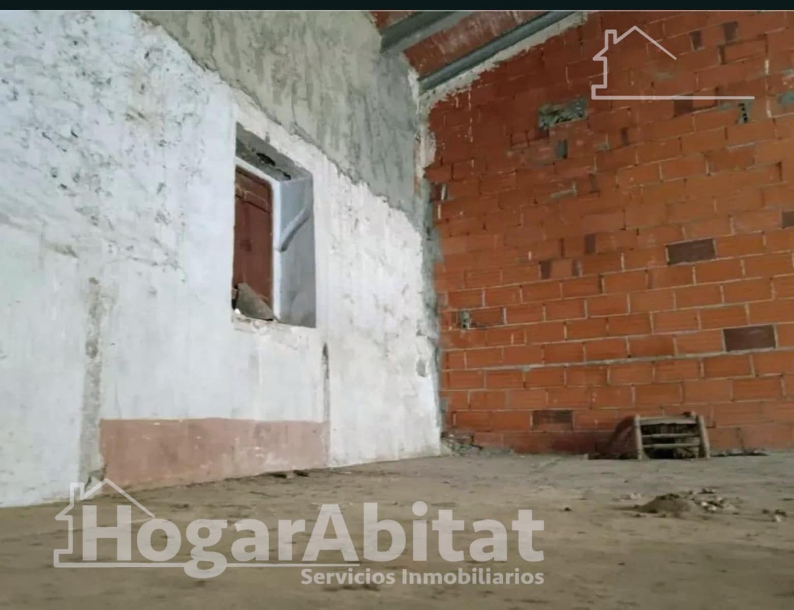 1 bedroom Townhouse for sale in Vilamarxant / Villamarchante - € 140,000 (Ref: 9611603)