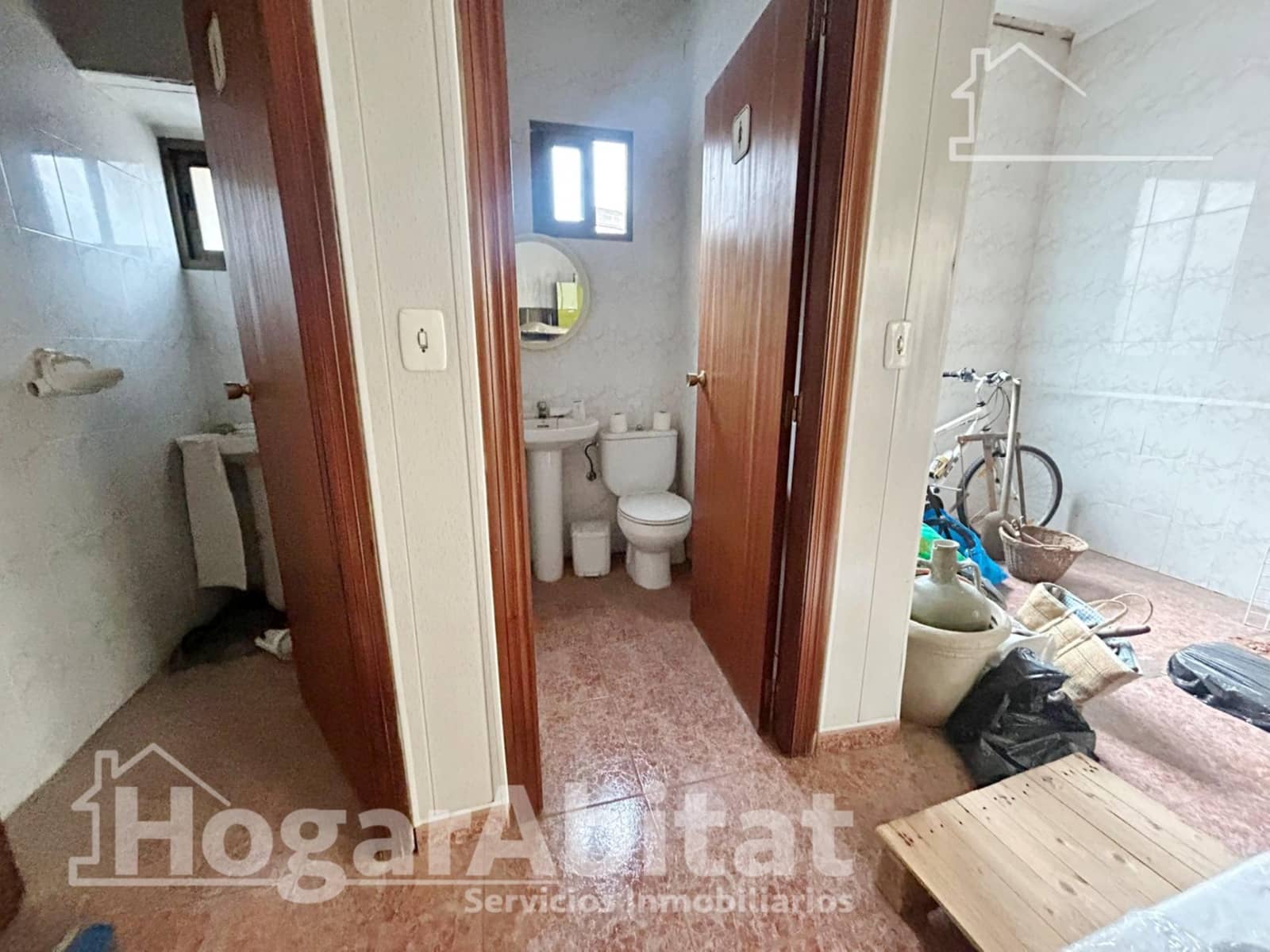 1 bedroom Townhouse for sale in Vilamarxant / Villamarchante - € 140,000 (Ref: 9611603)