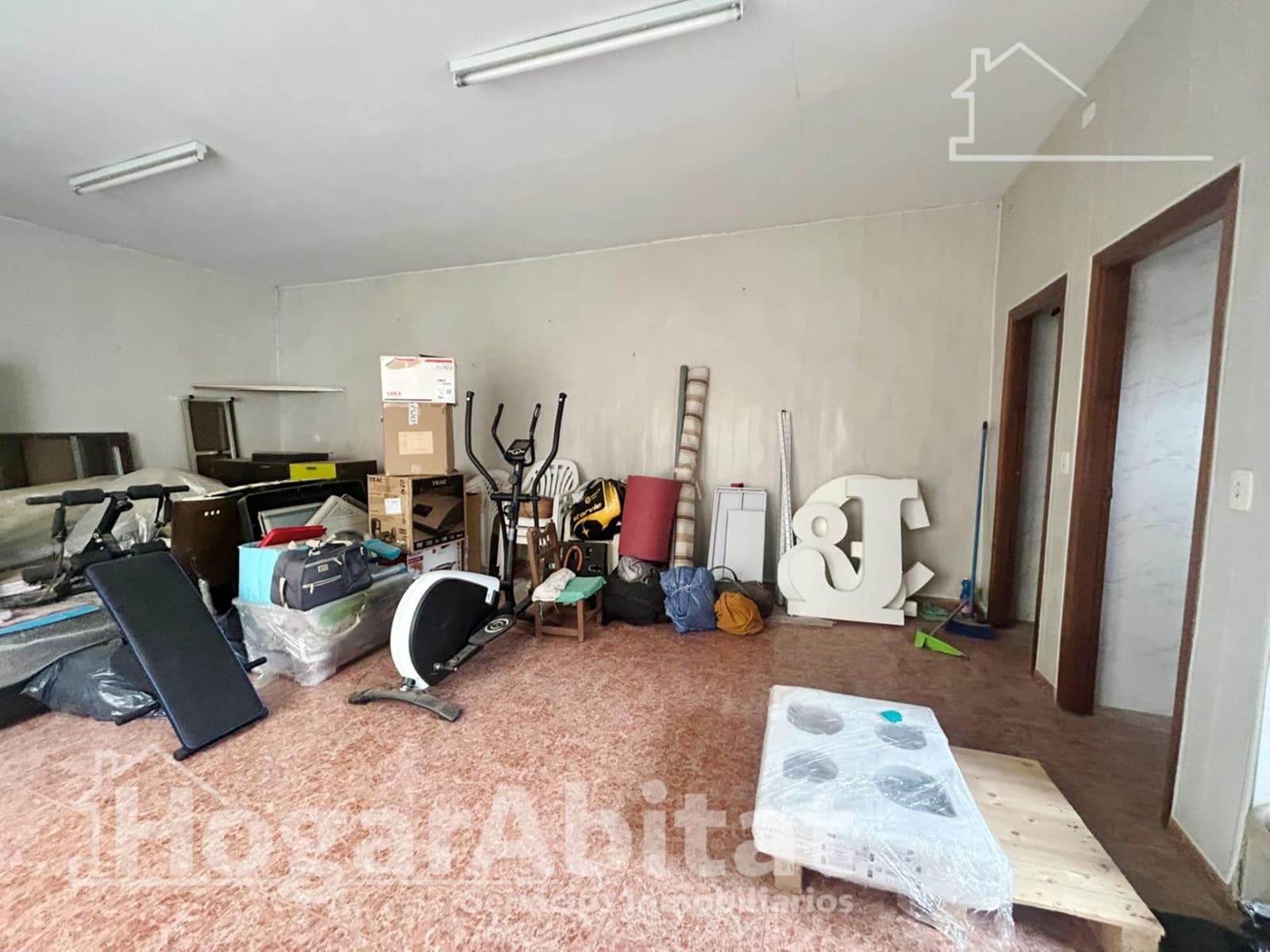 1 bedroom Townhouse for sale in Vilamarxant / Villamarchante - € 140,000 (Ref: 9611603)