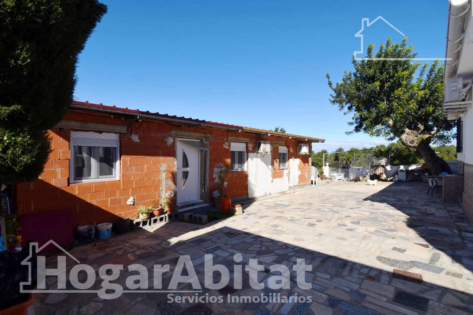 7 sypialnia Willa na sprzedaż w Turis z basenem garażem - 450 000 € (Ref: 9615547)